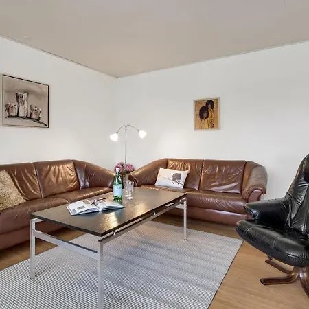 3 Bedroom Beautiful In * הדרסלב